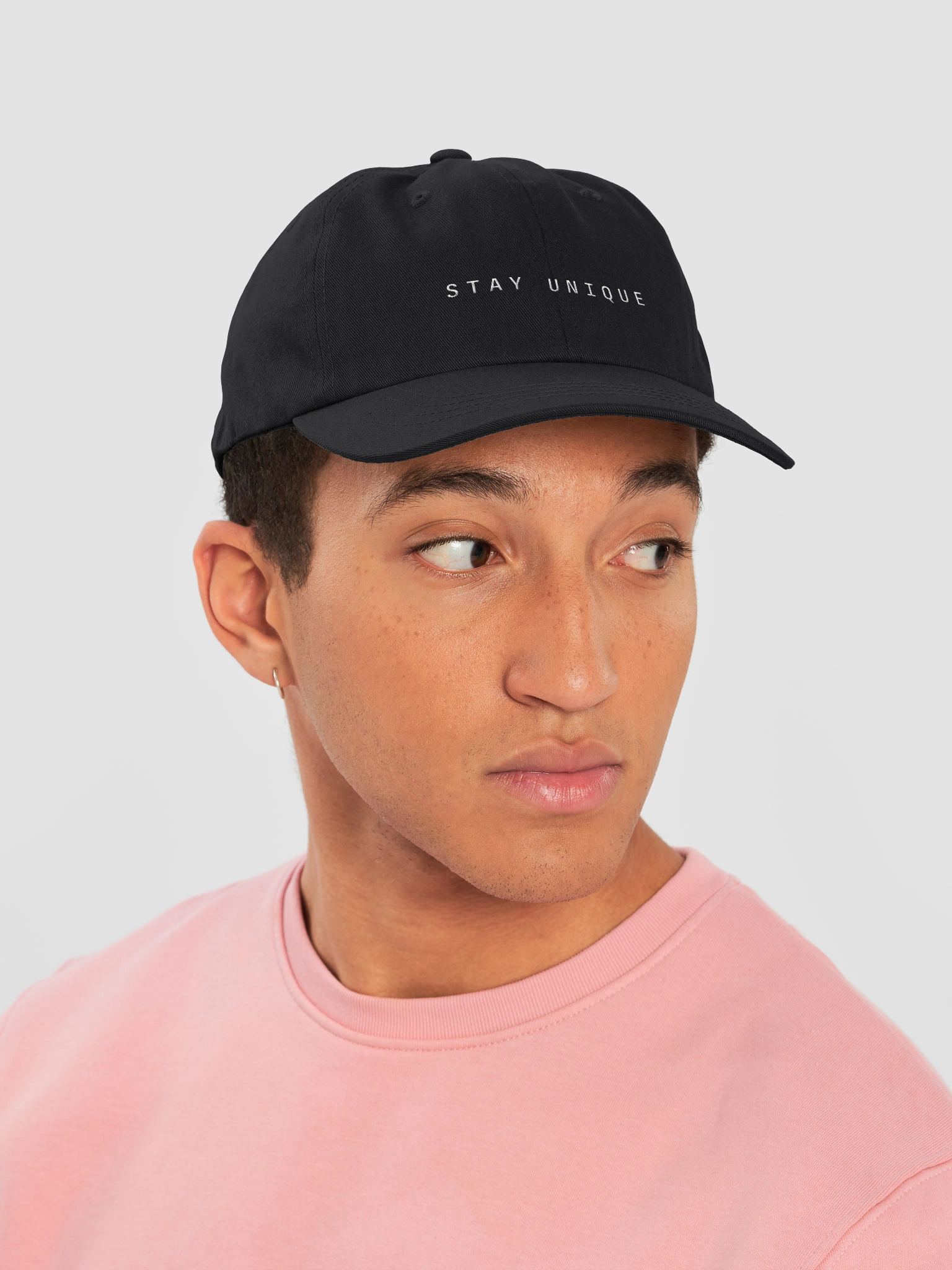 STAY UNIQUE Cap Black — Front